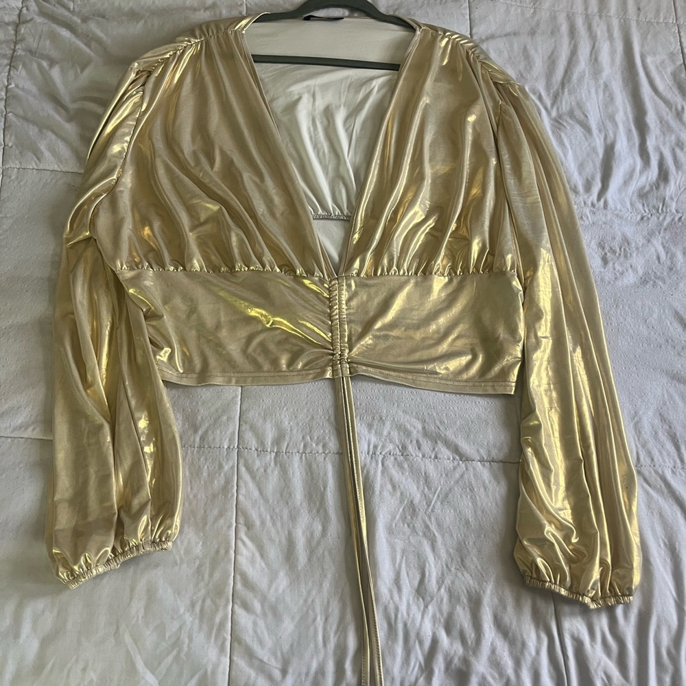 Metallic gold long sleeve crop top